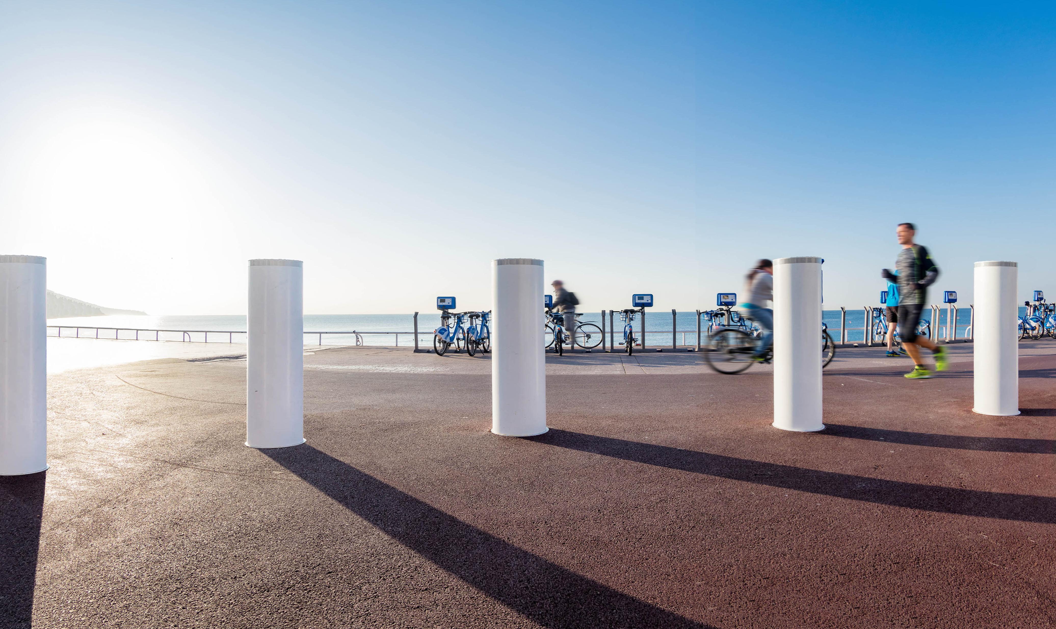 Автоматический выдвижной противотаранный блокиратор ONE40 Ø250 H1000 (2 из 2)