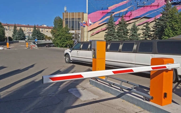 Гостиница «Космос» (1 из 6)